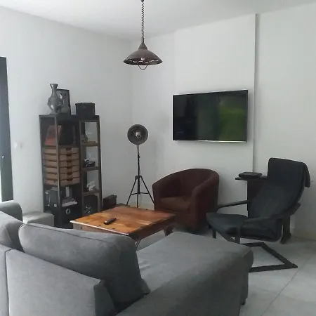 빌라 Maison Neuve